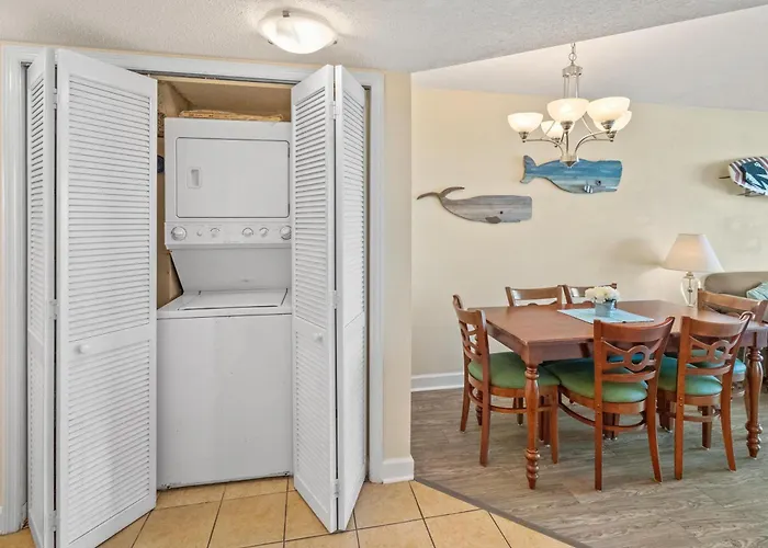 2501 S Ocean Blvd, 0211 - Ocean Front Sleeps 8